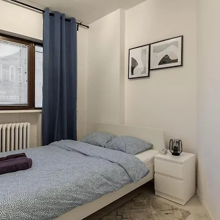 Apartament Heart Of The Chic 2-bedroom Bucureşti