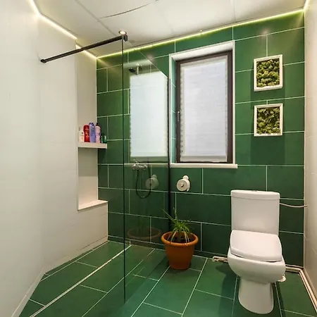 Heart Of The City Chic 2-bedroom Apartment Bucharest